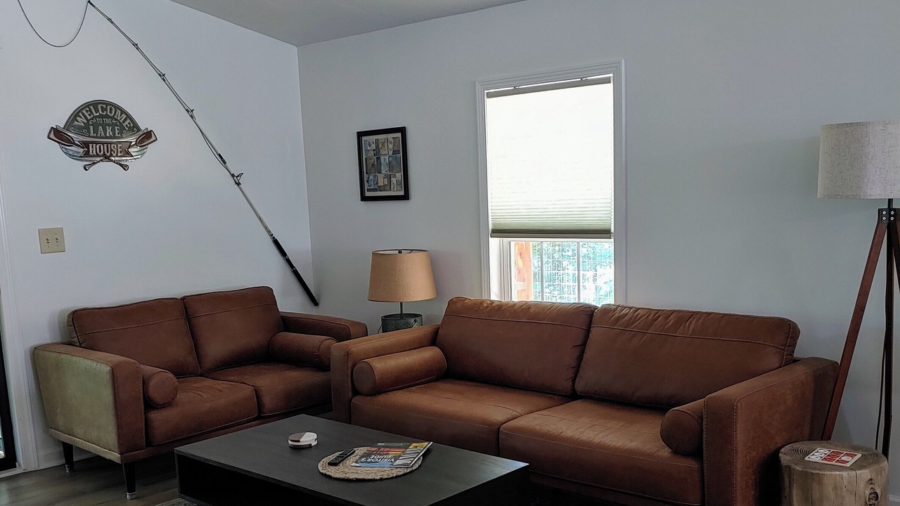Photo of Livingroom in Big Sandy