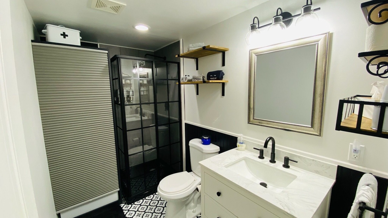 Photo of Bathroom in Big Sandy