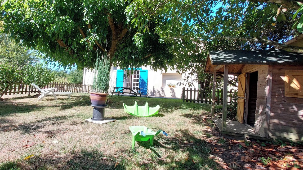 Photo of Outdoor in Soumeras