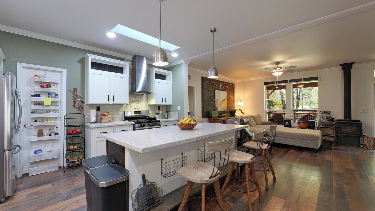 Photo of Kitchen in Trail