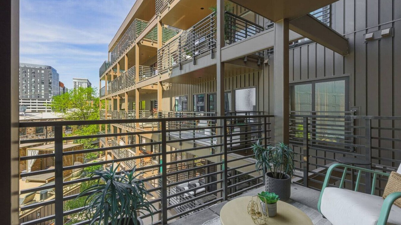 Photo of Patio Balcony in Downtown Nashville