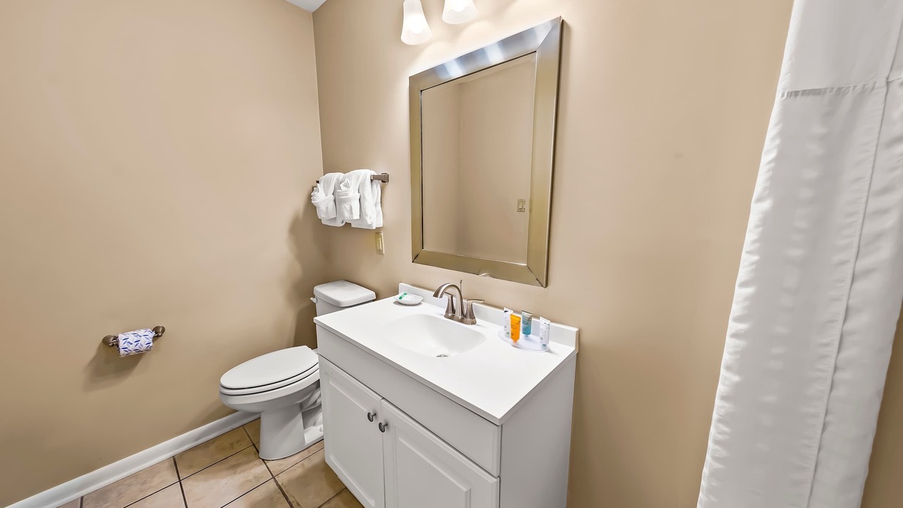 Photo of Bathroom in Fairfield Harbour