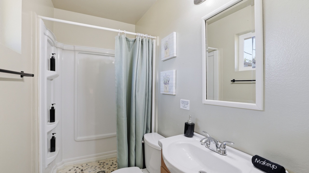 Photo of Bathroom in Tempe Gardens