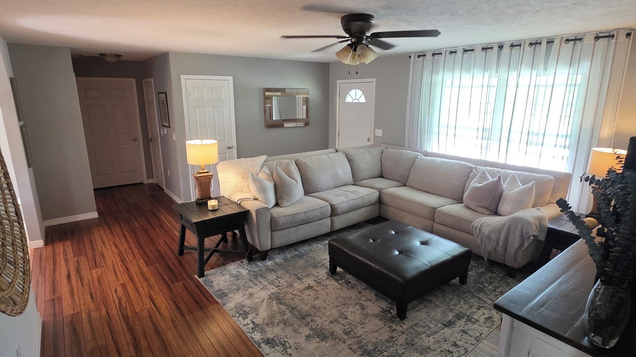 Photo of Livingroom in Berryville