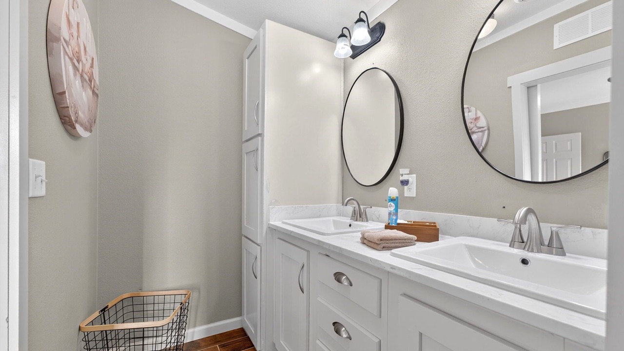 Photo of Bathroom in Adkins
