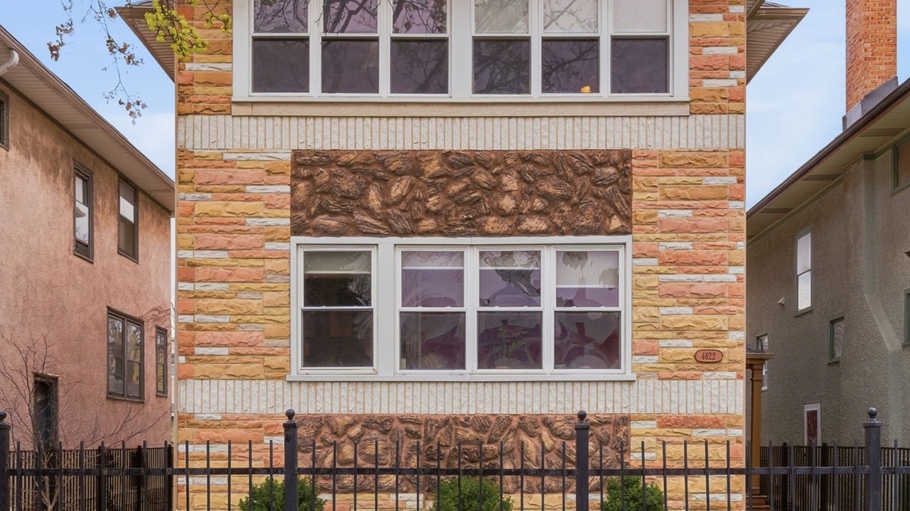 Photo of Outdoor in Albany Park
