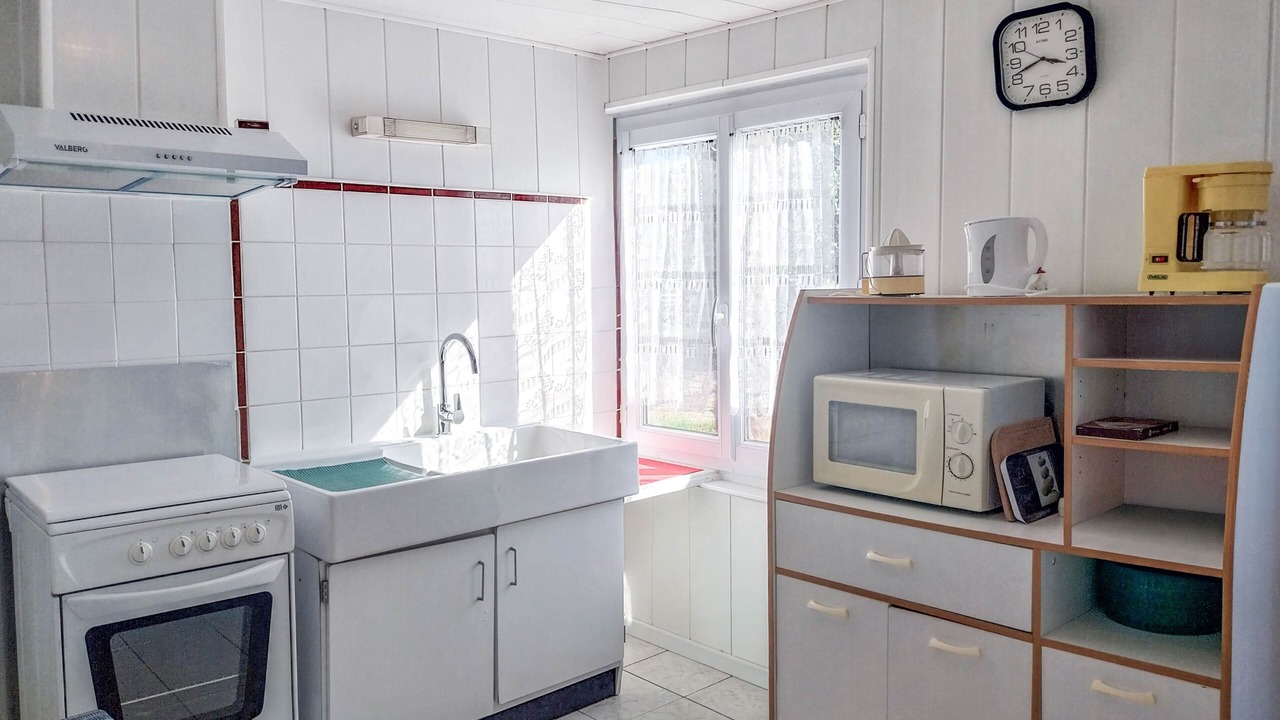Photo of Kitchen in Beaussais-sur-Mer