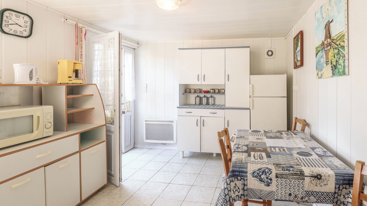 Photo of Kitchen in Beaussais-sur-Mer