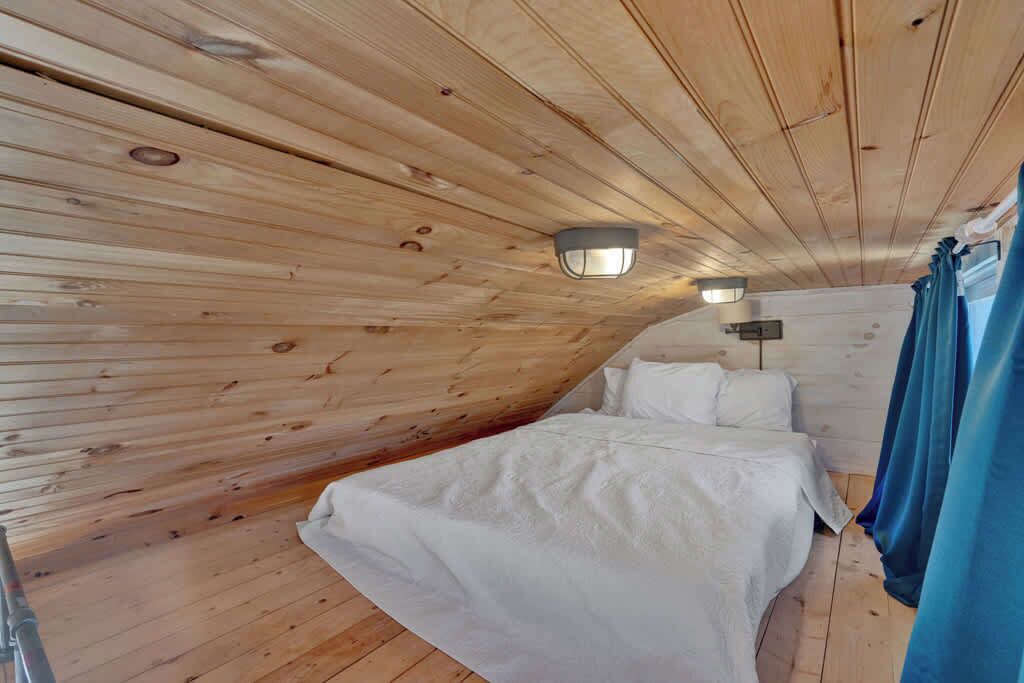 Photo of Bedroom in Canyon