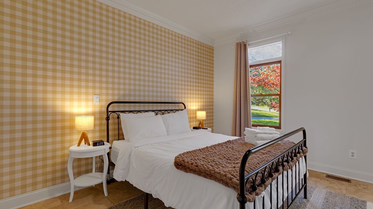Photo of Bedroom in Greenwood