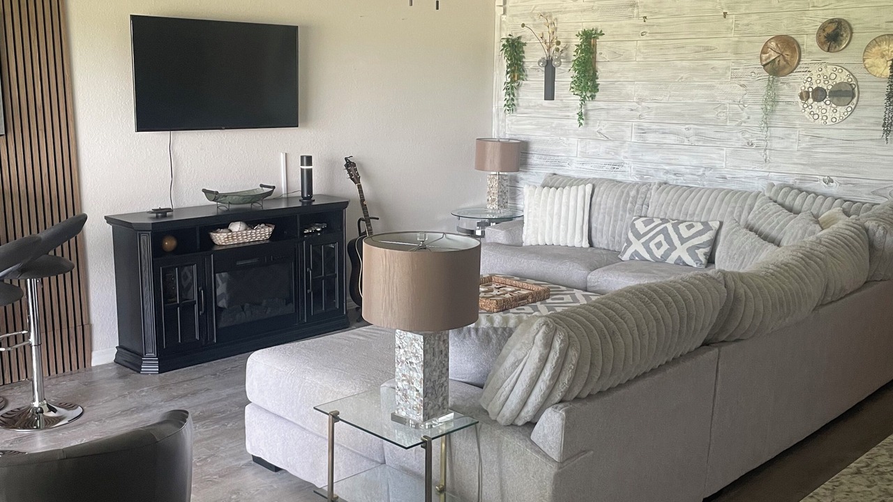 Photo of Livingroom in Burnt Store Isles