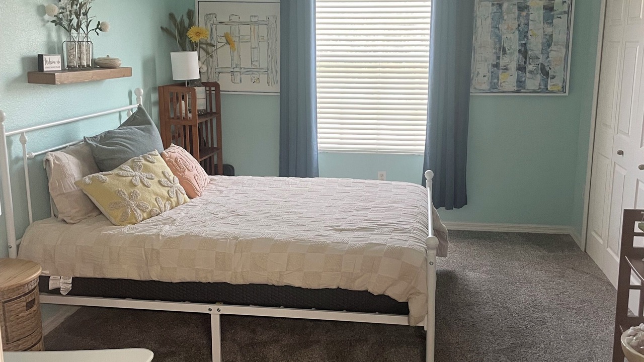 Photo of Bedroom in Burnt Store Isles