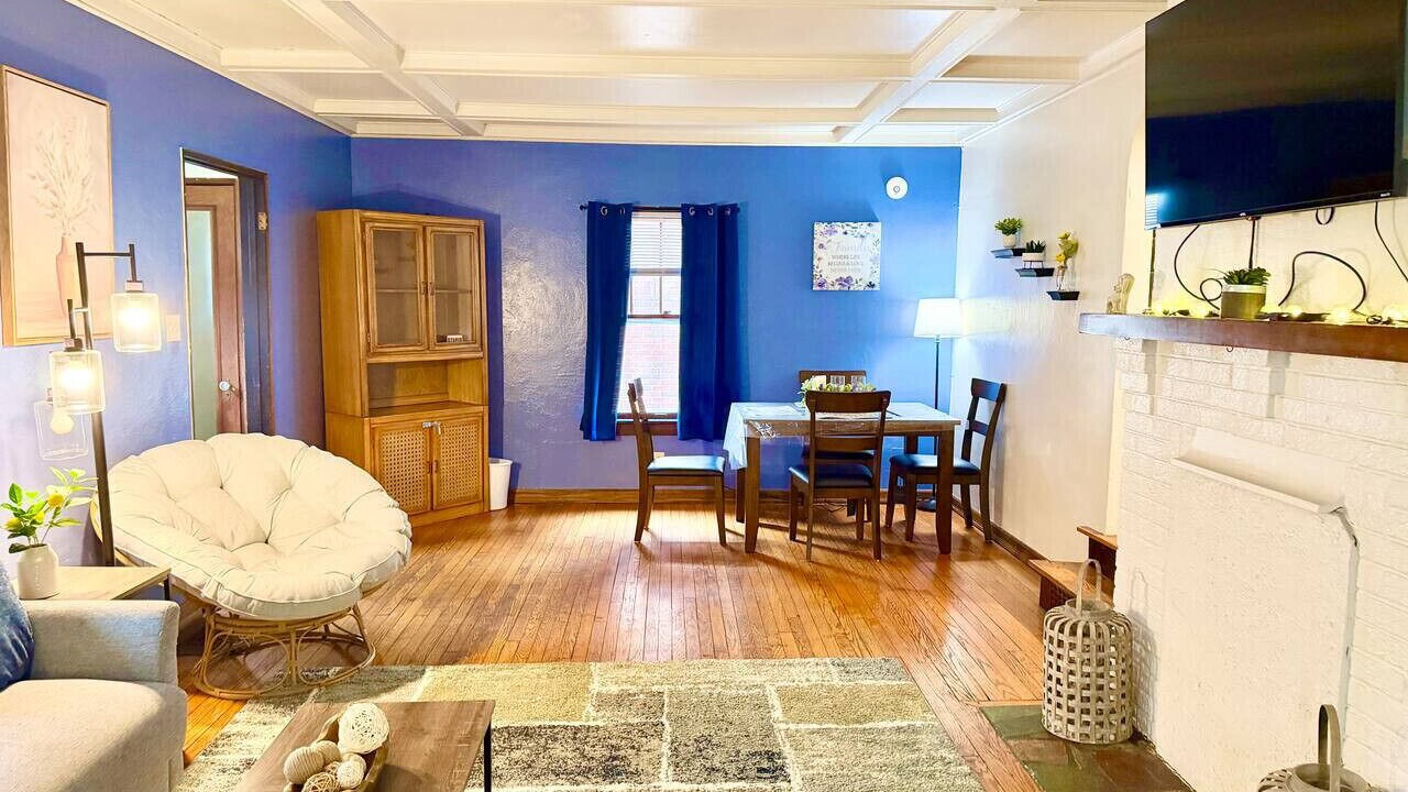 Photo of Livingroom in Eastside