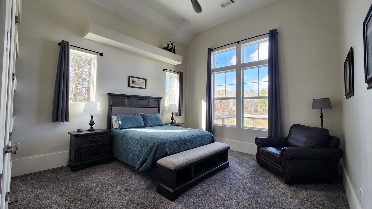 Photo of Bedroom in Little Kowaliga