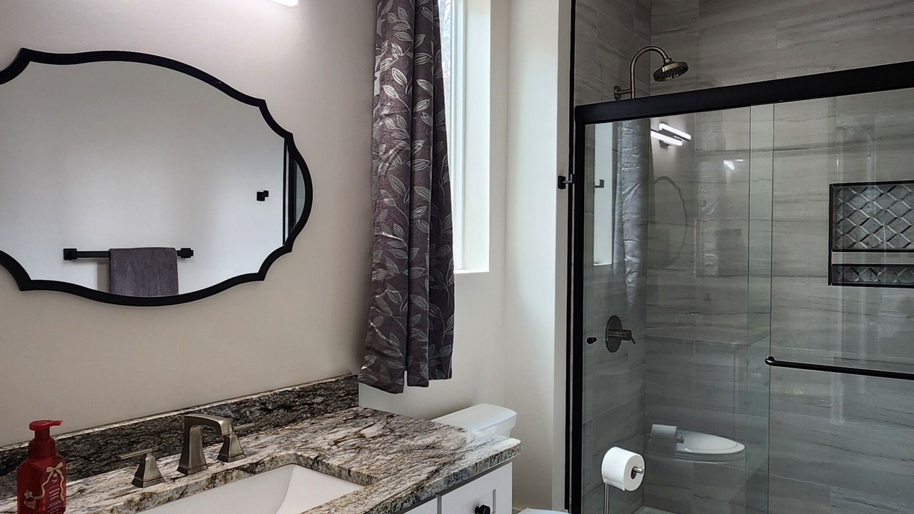 Photo of Bathroom in Little Kowaliga