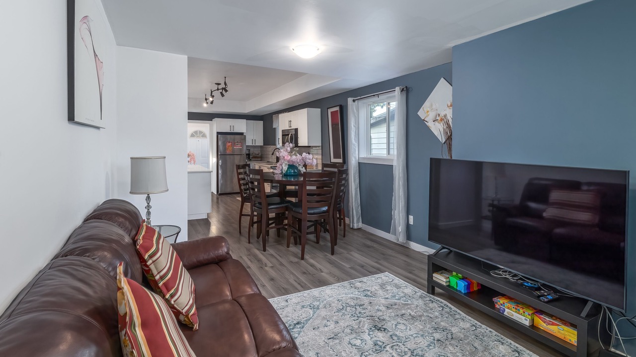 Photo of Livingroom in East Kildonan
