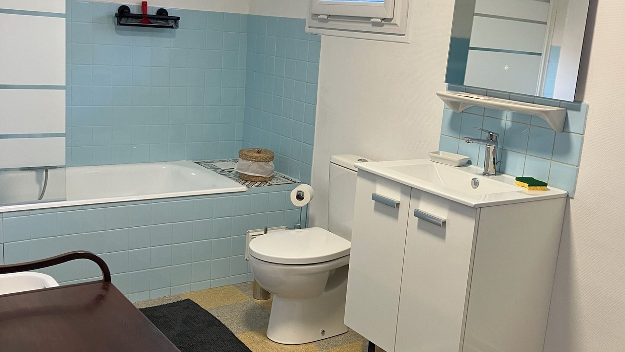 Photo of Bathroom in Clef-Vallee-d'Eure