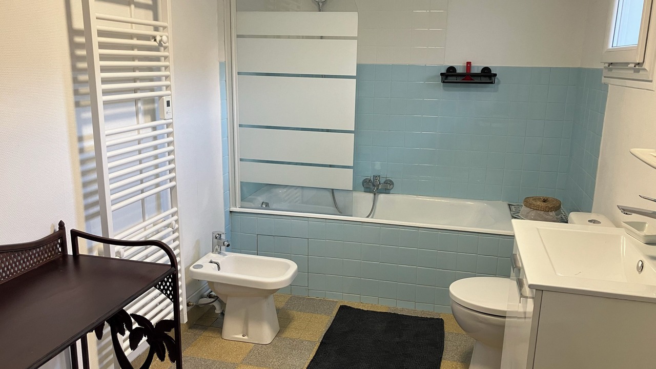 Photo of Bathroom in Clef-Vallee-d'Eure