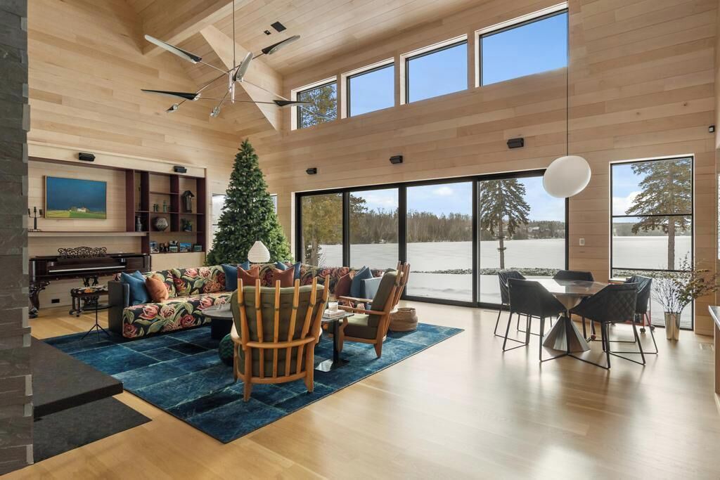 Photo of Livingroom in Bay Harbor