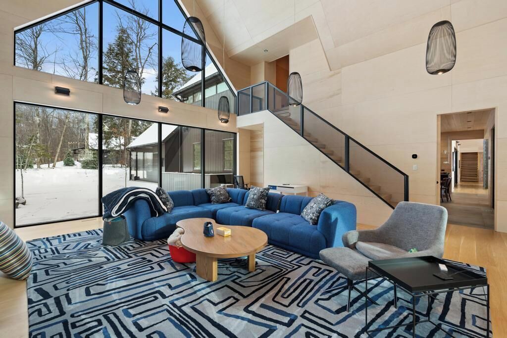 Photo of Livingroom in Bay Harbor
