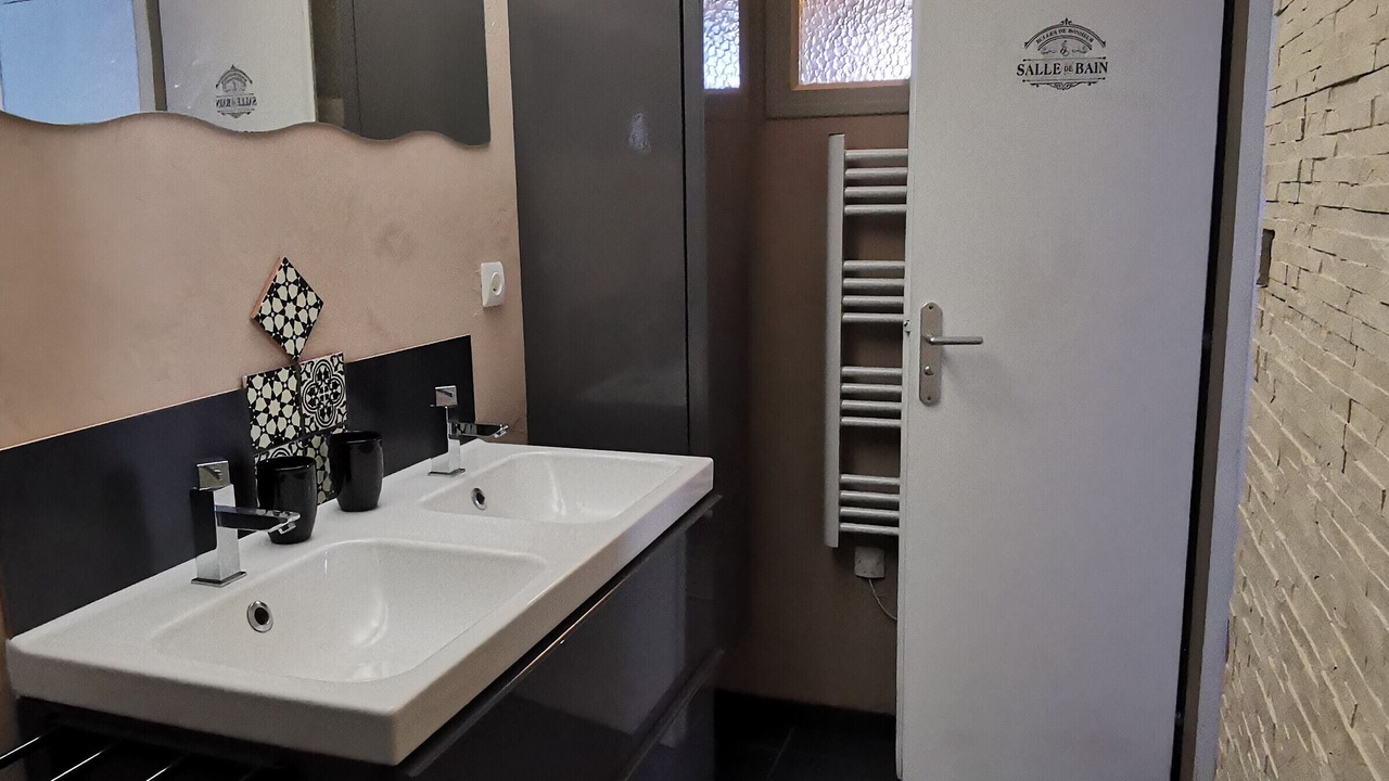 Photo of Bathroom in LʼAiguillon-sur-Mer
