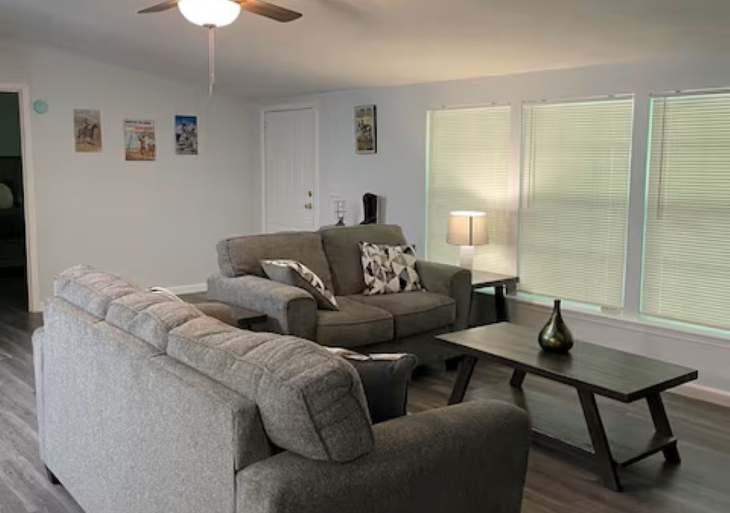 Photo of Livingroom in Westminster
