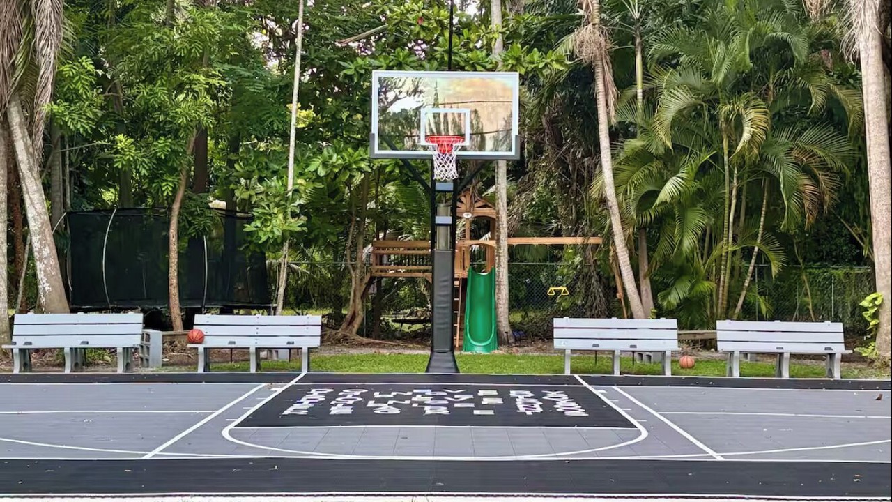 Photo of Others in North Miami