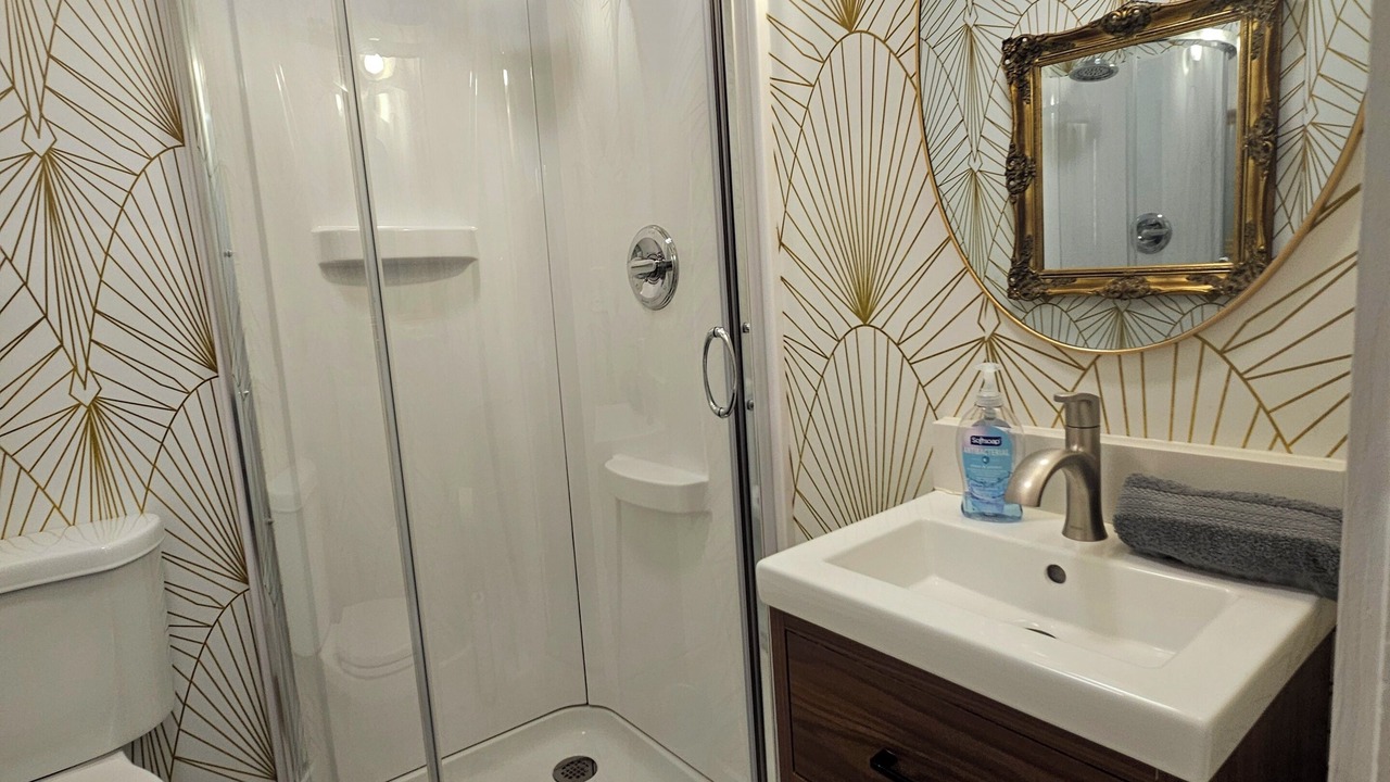 Photo of Bathroom in River Oaks