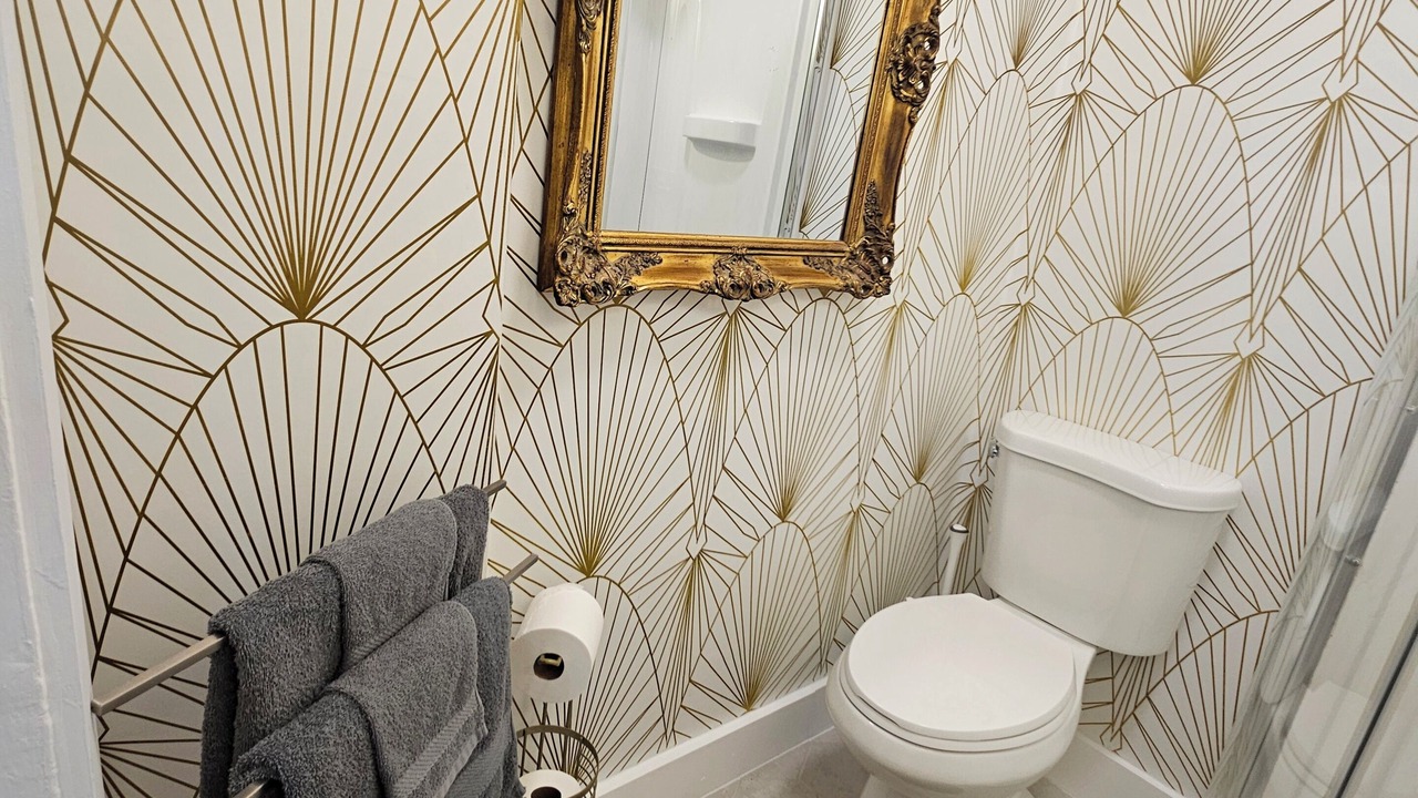 Photo of Bathroom in River Oaks