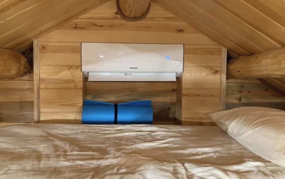 Photo of Bedroom in Roach
