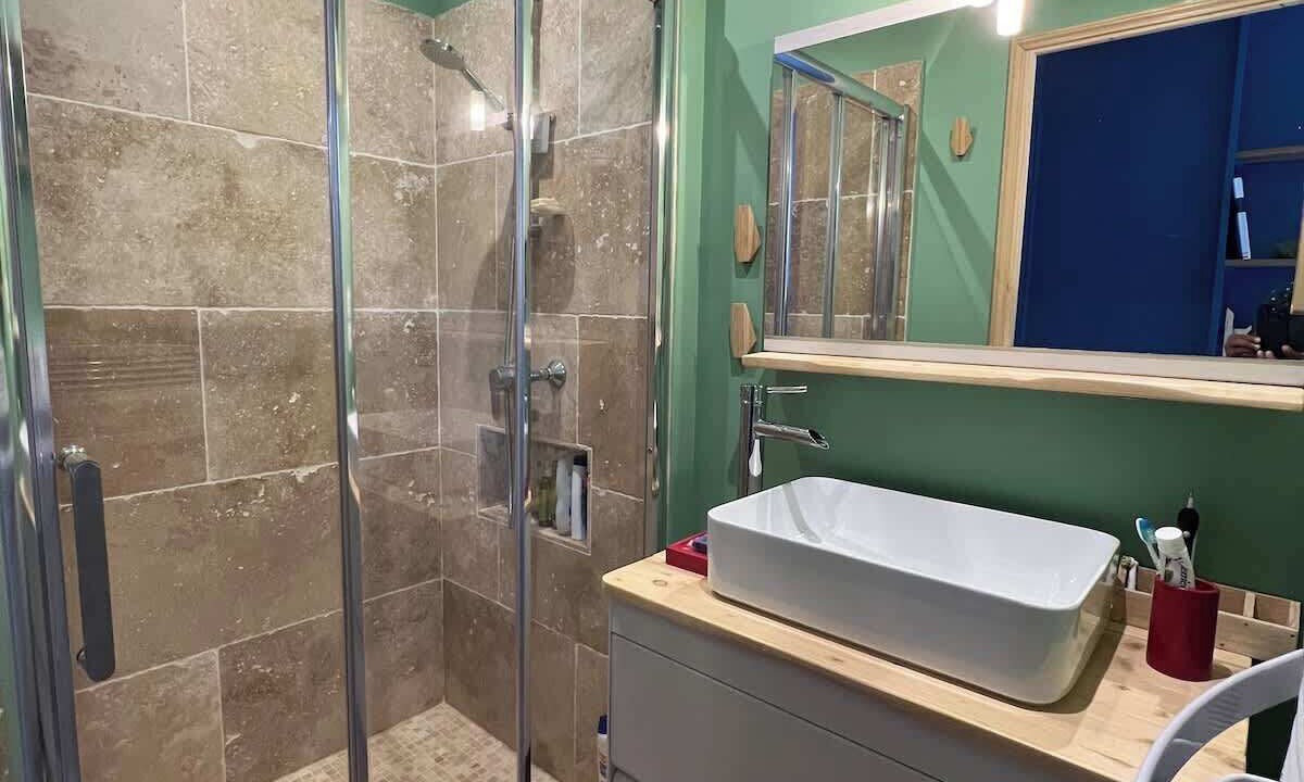 Photo of Bathroom in Guilhemery