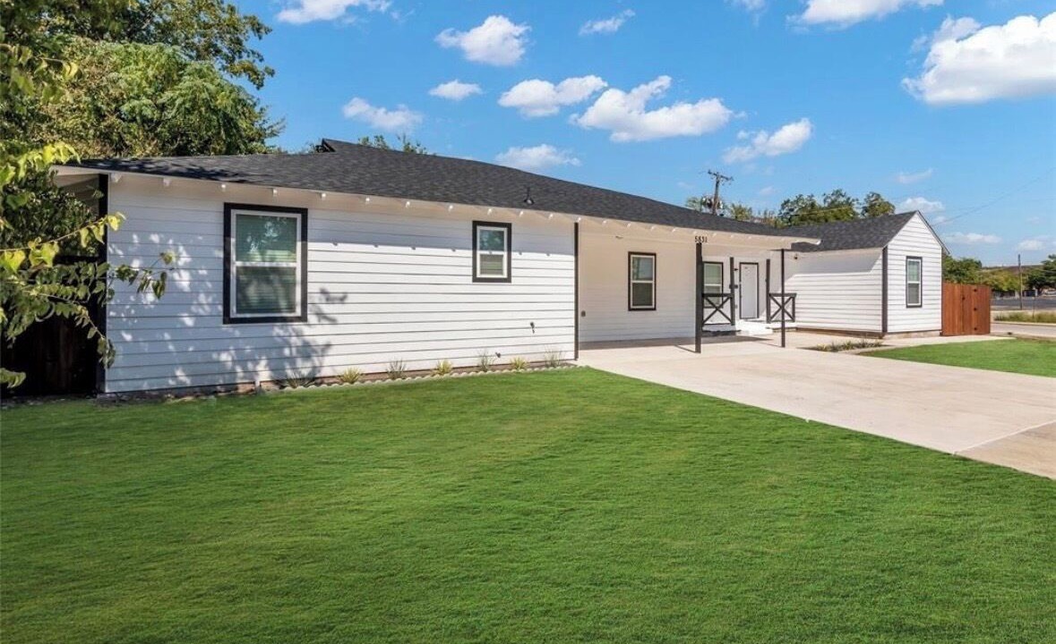 Photo of Outdoor in Haltom City
