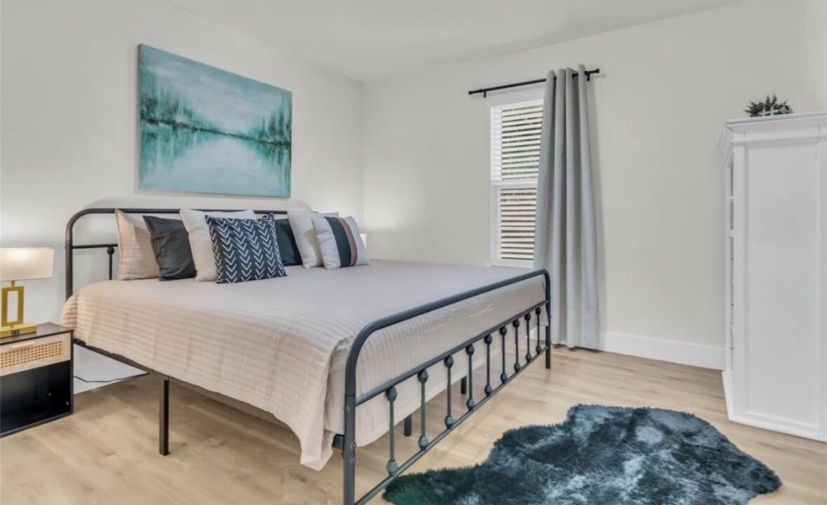 Photo of Bedroom in Haltom City