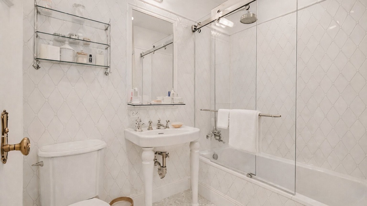 Photo of Bathroom in Hoboken