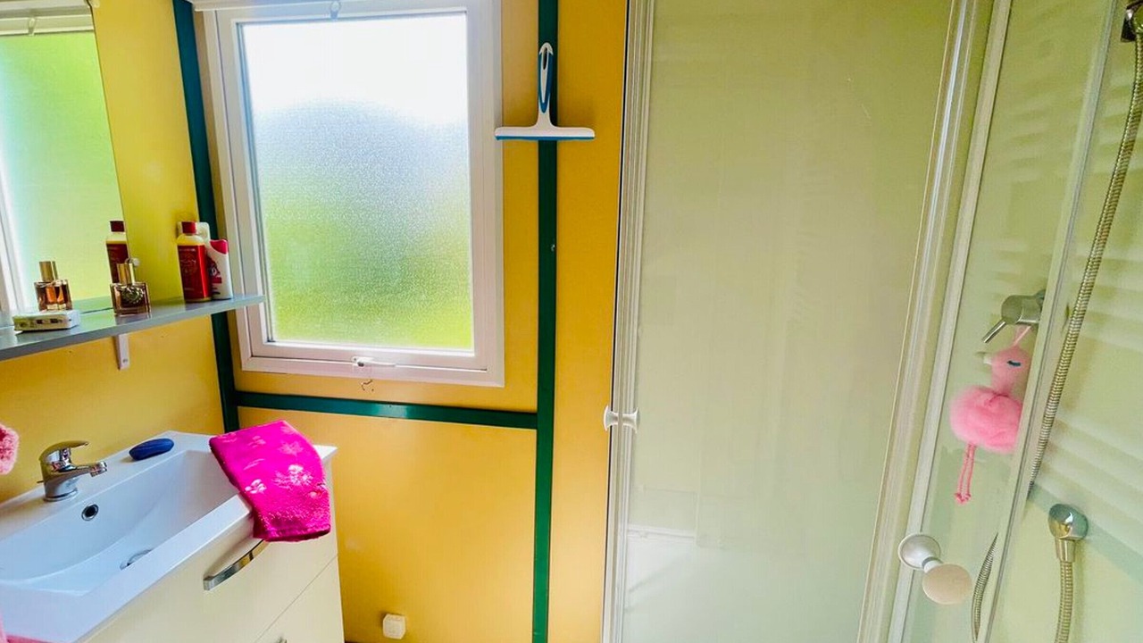 Photo of Bathroom in Camon