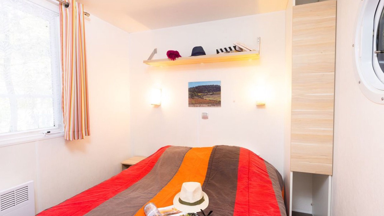 Photo of Bedroom in Lezignan-Corbieres