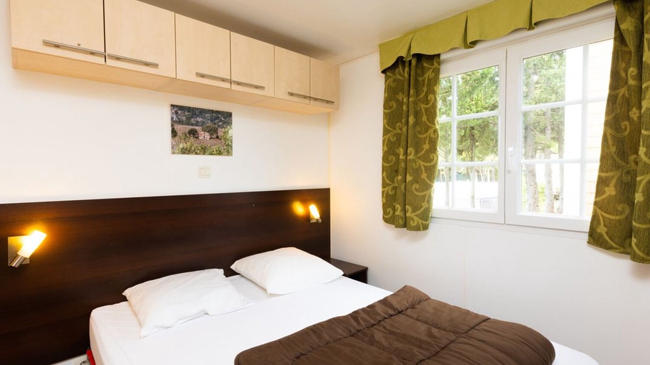 Photo of Bedroom in Lezignan-Corbieres