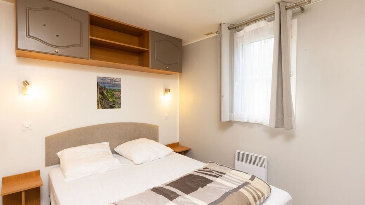 Photo of Bedroom in Lezignan-Corbieres