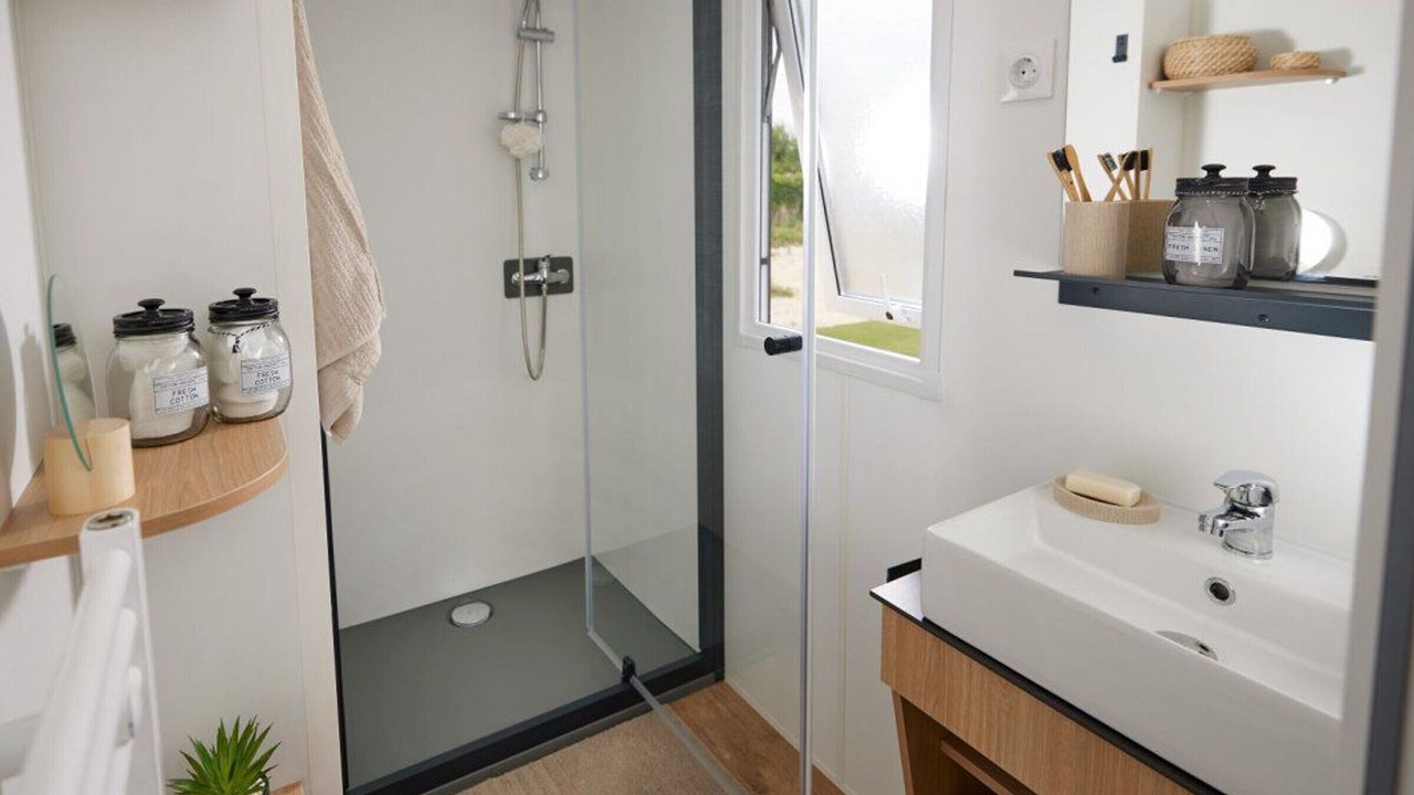 Photo of Bathroom in Saint-Nicolas des Eaux
