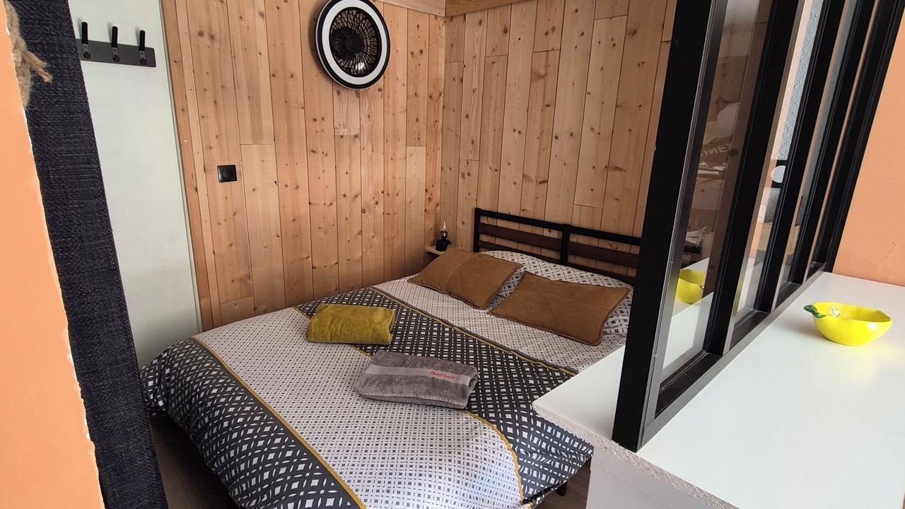 Photo of Bedroom in Marseillan Plage