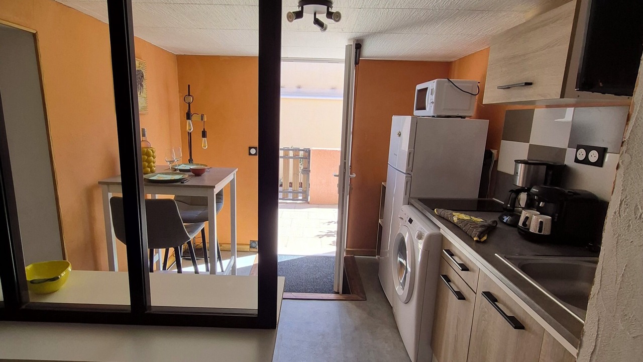Photo of Kitchen in Marseillan Plage