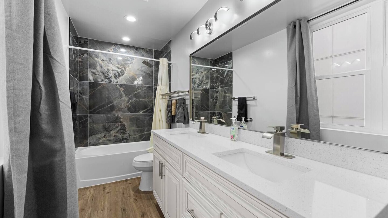 Photo of Bathroom in Washington
