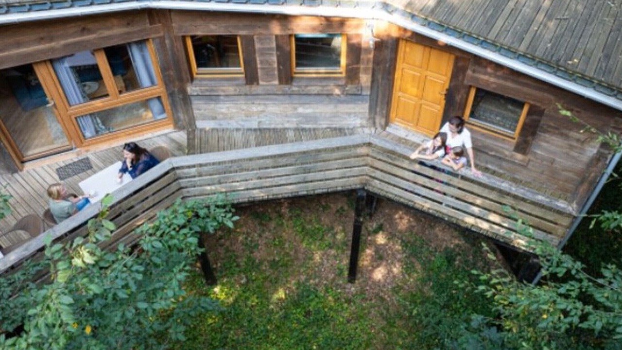 Photo of Patio Balcony in Salles-en-Toulon
