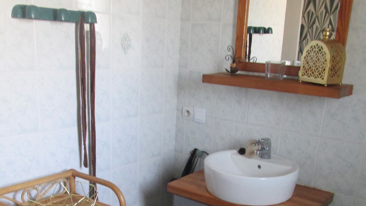Photo of Bathroom in Lingreville