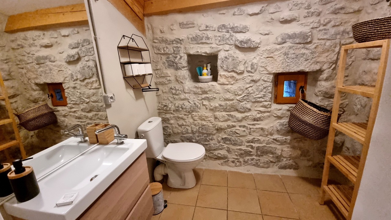 Photo of Bathroom in Berrias-et-Casteljau