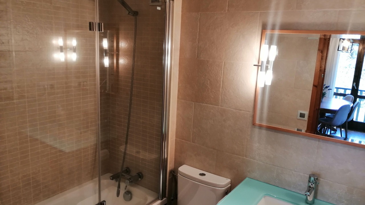 Photo of Bathroom in Taull