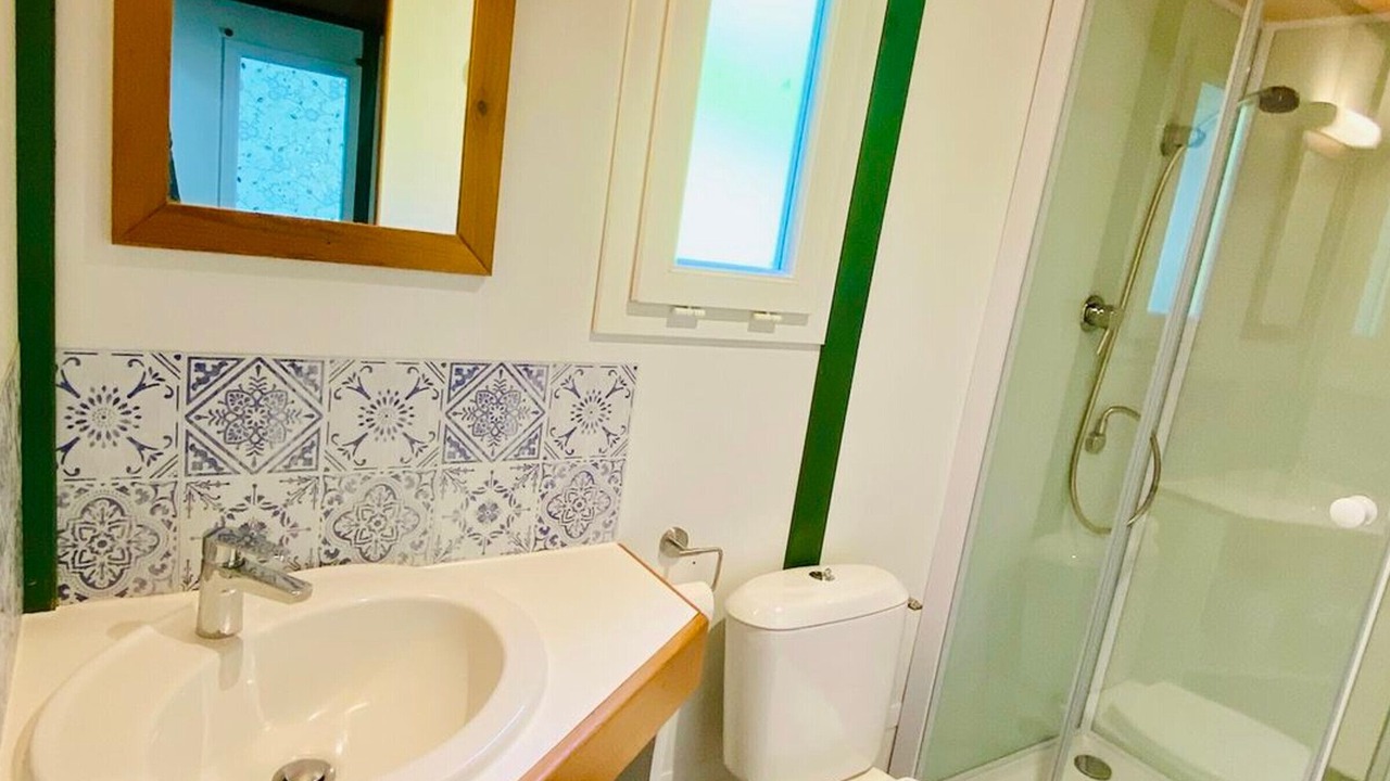 Photo of Bathroom in Camon