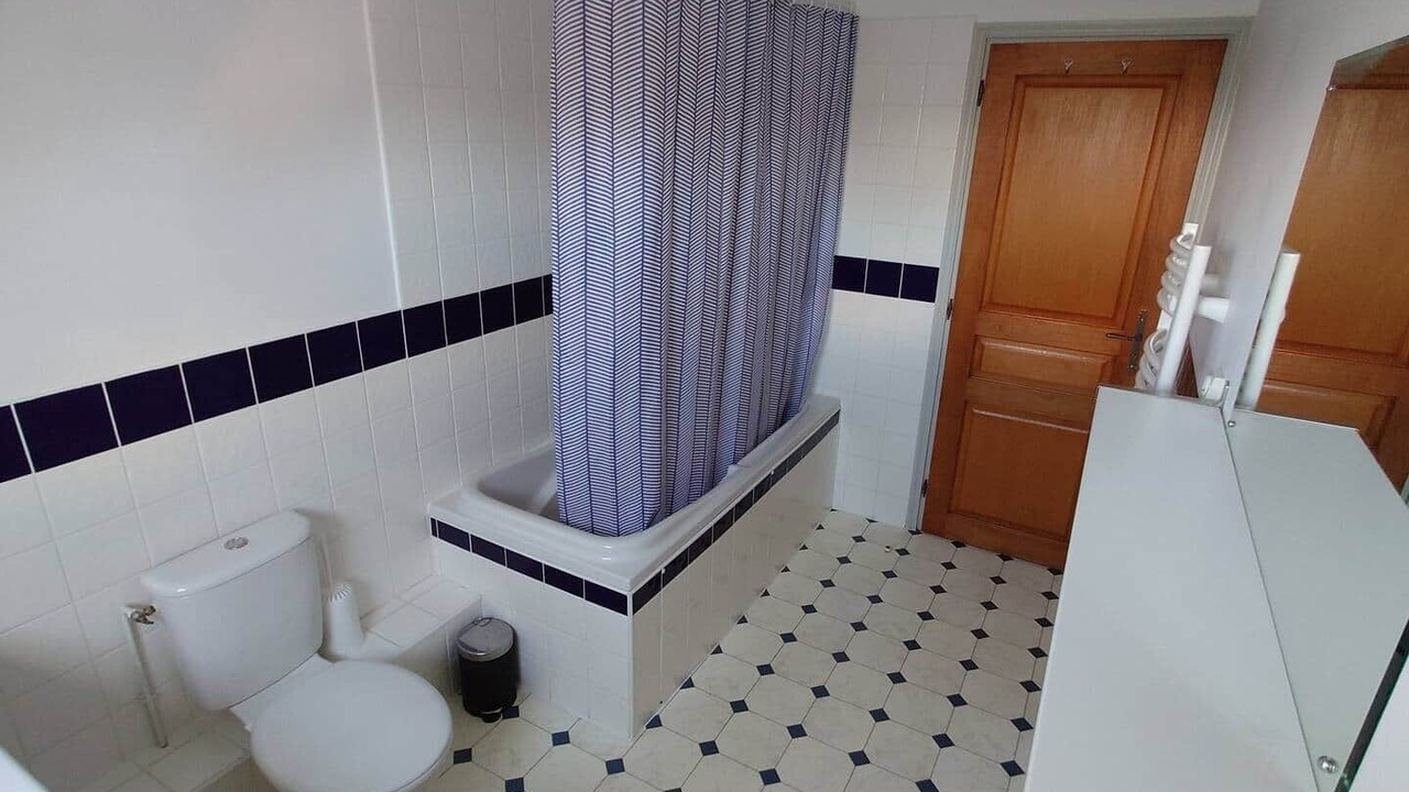 Photo of Bathroom in Lolif