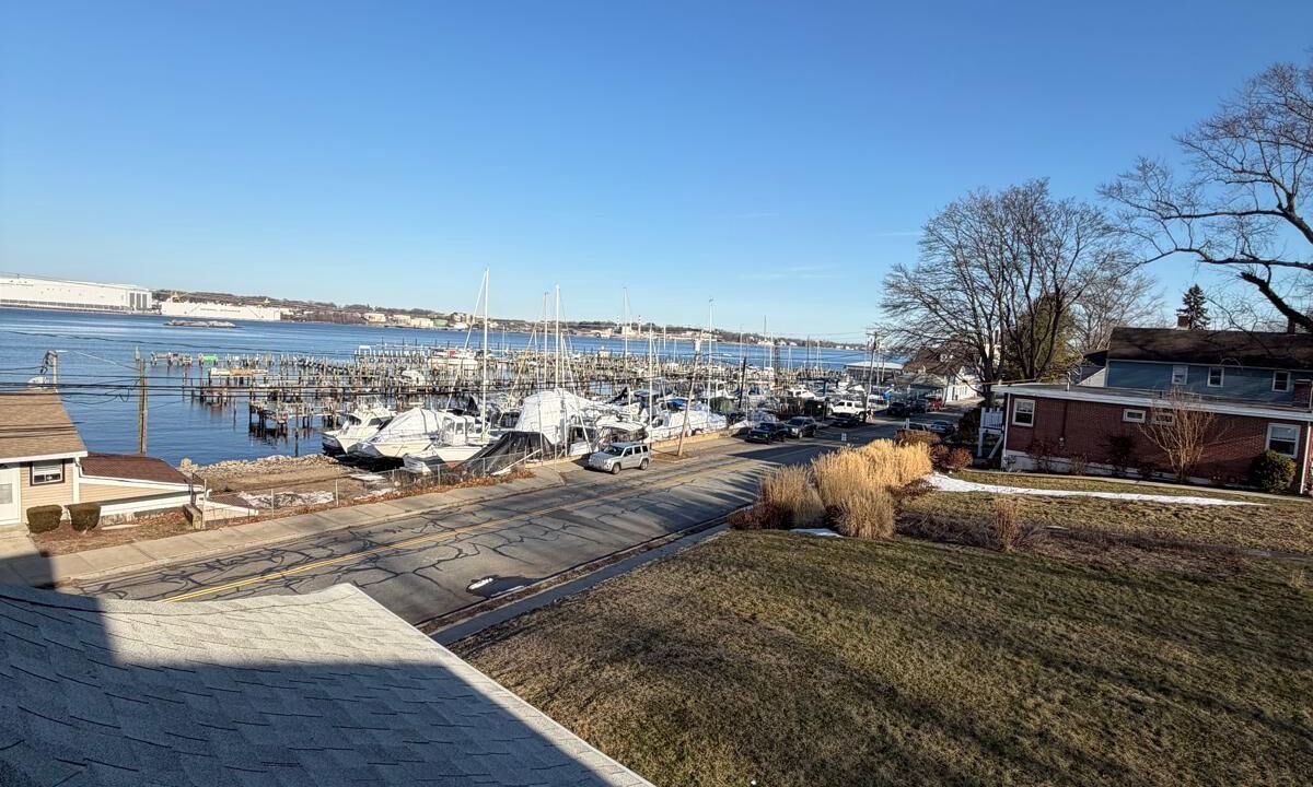 Photo of Others in New London