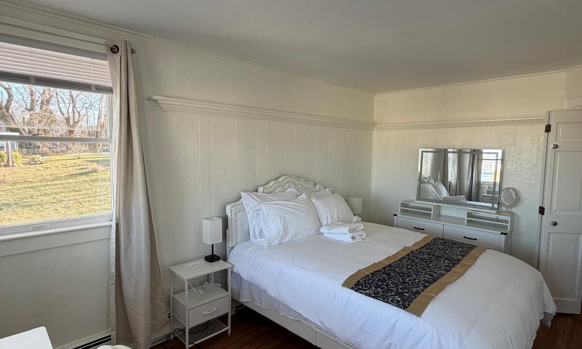 Photo of Bedroom in New London